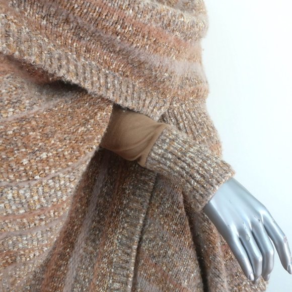 CHANEL F/W 2018 STRIPED KNIT TUNIC DRESS BEIGE/GOLD SIZE 36 KIMONO SLEEVE MINI - Picture 3 of 10